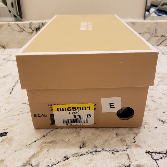 Brand new MK flip flops brown with gold MK plate - Picture 2 of 3